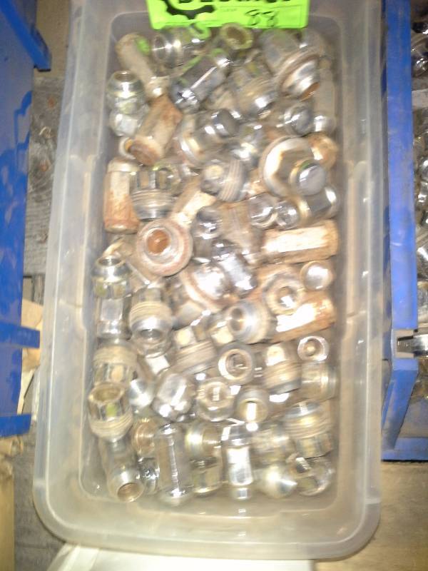 Lugs Nuts
