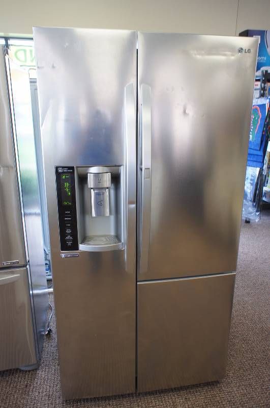 lot 3 image: LG Refrigerator- Model # (LSXS26366S)