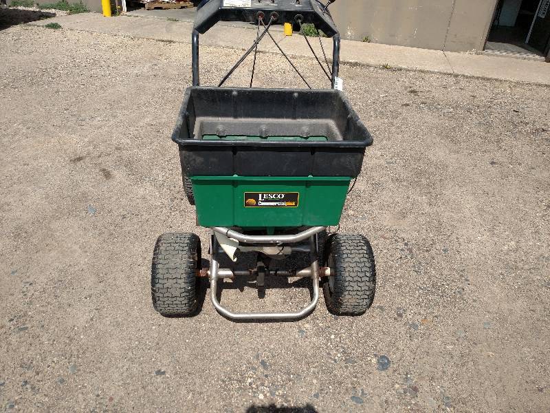 Lesco Commercial Plus Granular Spreader