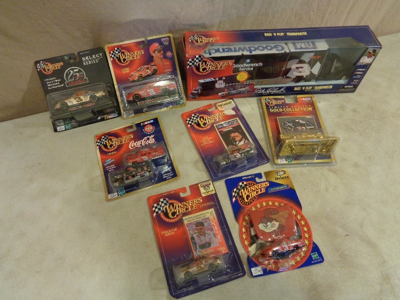 lot 79 image: Dale Earnhardt Collectibles