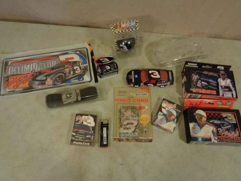 lot 82 image: Dale Earnhart Collectibles