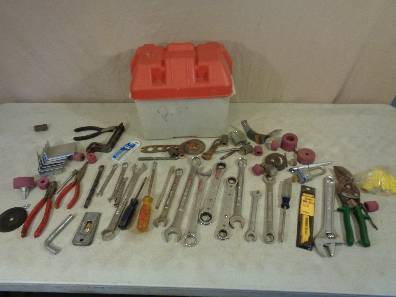 lot 90 image: Battery Box Full of Tools