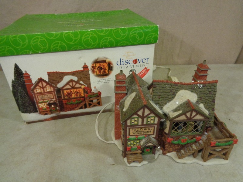 lot 116 image: Dept 56 House - RETIRED