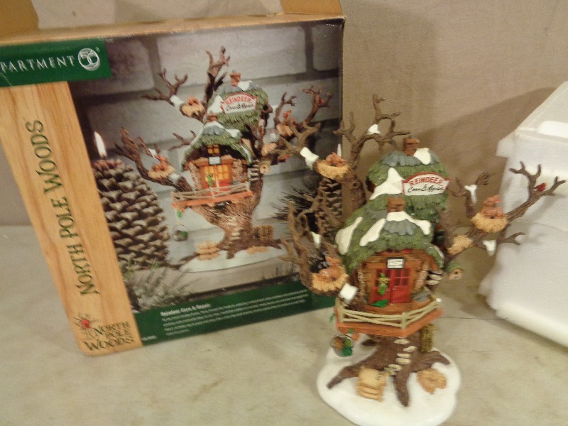 lot 126 image: Dept 56 House