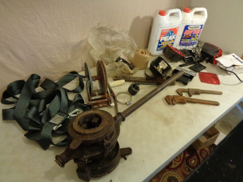 lot 141 image: Tools and Shop Supplies