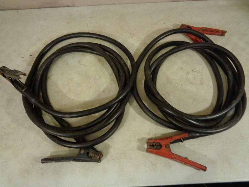lot 149 image: Very Heavy Gauge Jumper Cables