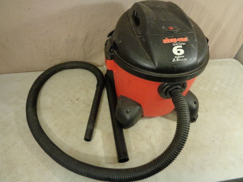 lot 151 image: 6 Gallon Shop Vac