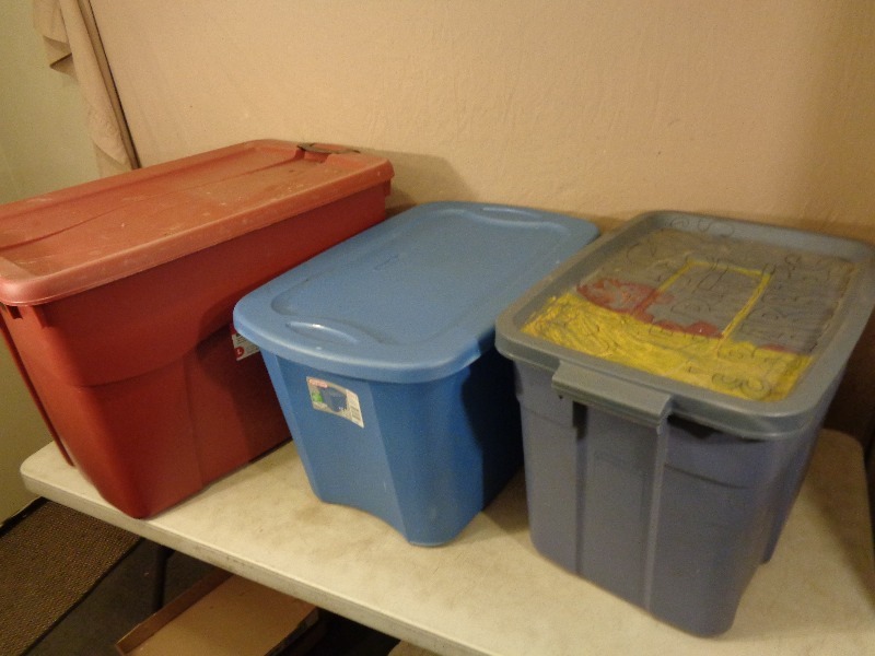 lot 178 image: 3 Assorted Totes