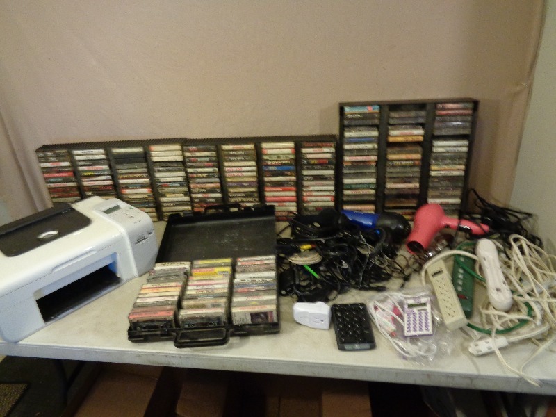 lot 189 image: Assorted Electronics