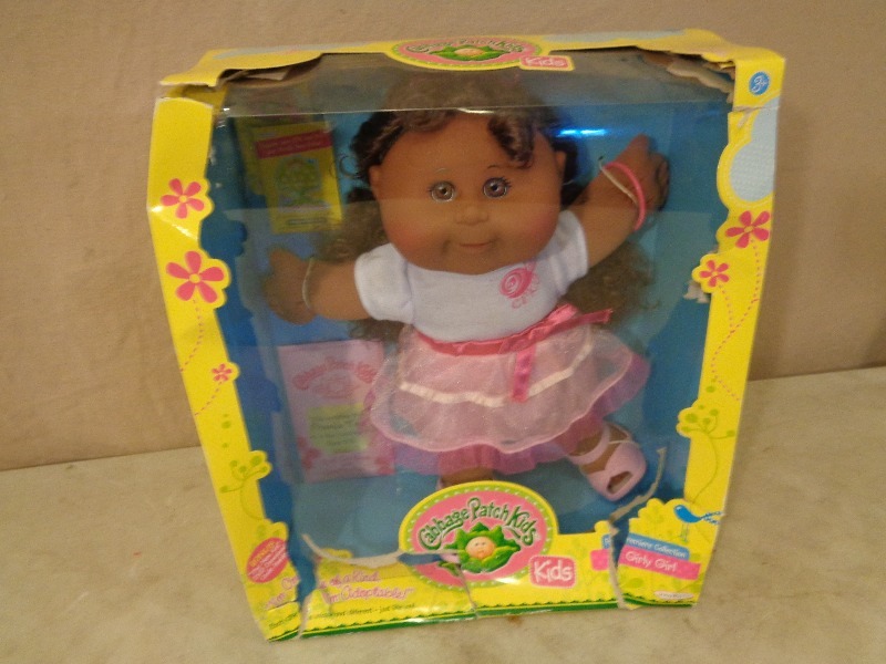 lot 195 image: 2011 Cabbage Patch Kids Doll