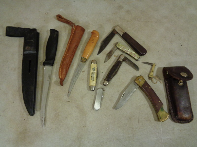 lot 51 image: Assorted Pocket and Filet Knives