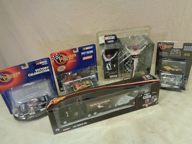 lot 72 image: 5 Dale Earnhardt and JR Nascar Collectibles