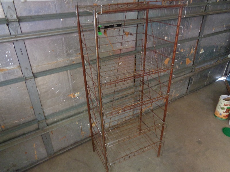 lot 254 image: Adjustable Metal Shelf