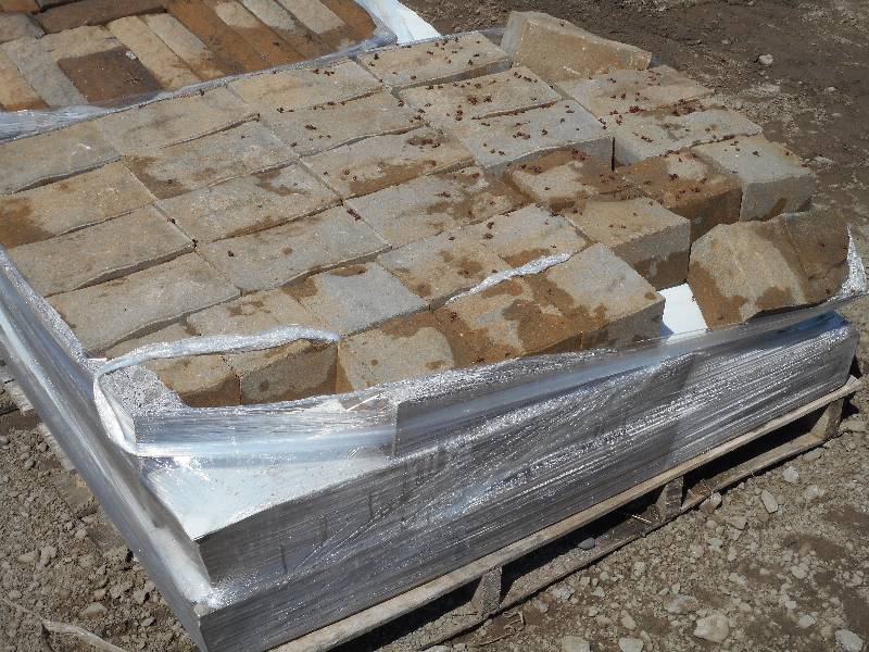 (2) Partial Pallets Of 4 Thick Non-Tumbled Wall Block