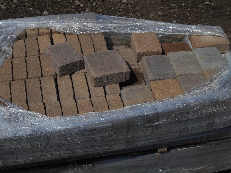 (2) Partial Pallets Of 2.5 Thick Non-Tumbled 6x6 Paver Stones, Assorted Sizes, Matching