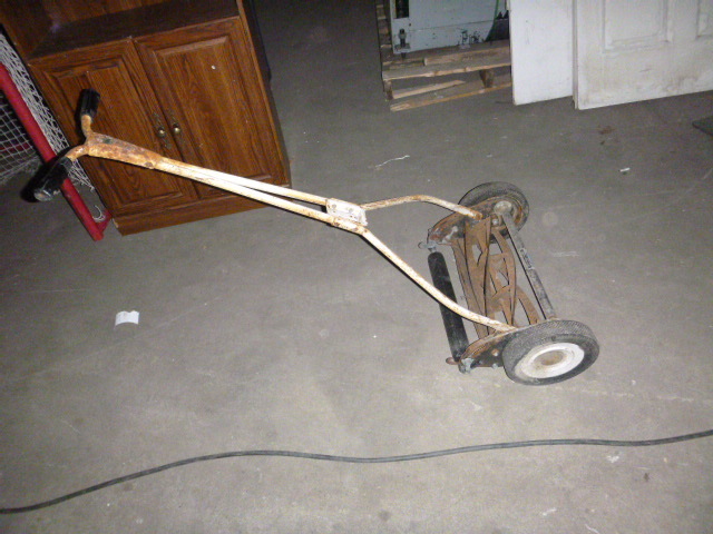 lot 61 image: Vintage Sears Reel Mower