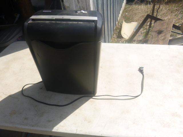 lot 68 image: Paper Shredder
