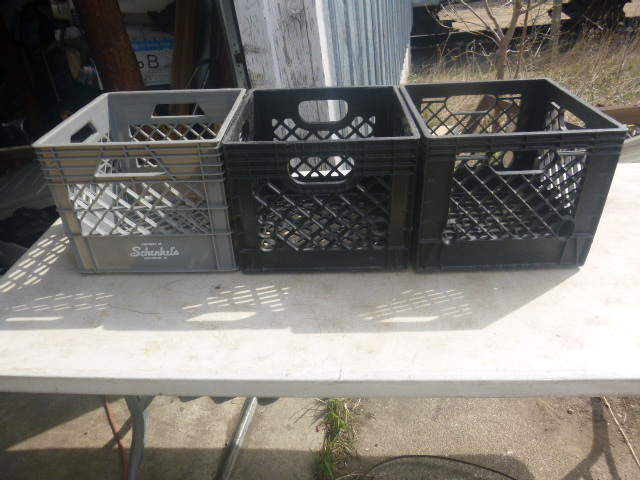 lot 75 image: 3 Crates