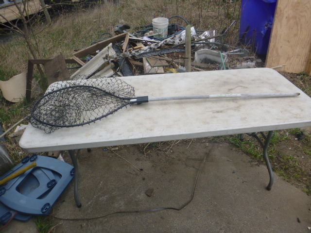 lot 89 image: Landing Net