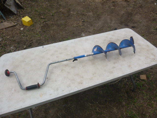 lot 120 image: Strikemaster Hand Ice Auger