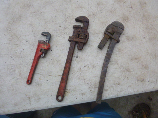 lot 132 image: 3 Pipe Wrenches