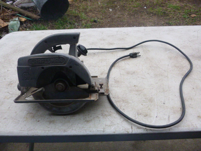 lot 140 image: Craftsman 6 12 Circular Saw