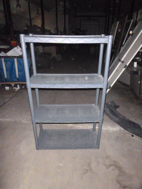 lot 162 image: 4 Tier Plastic Shelf