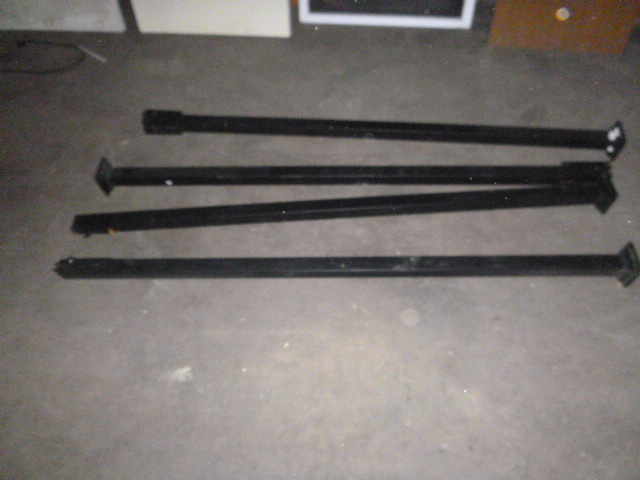 lot 170 image: 4 Aluminum Posts