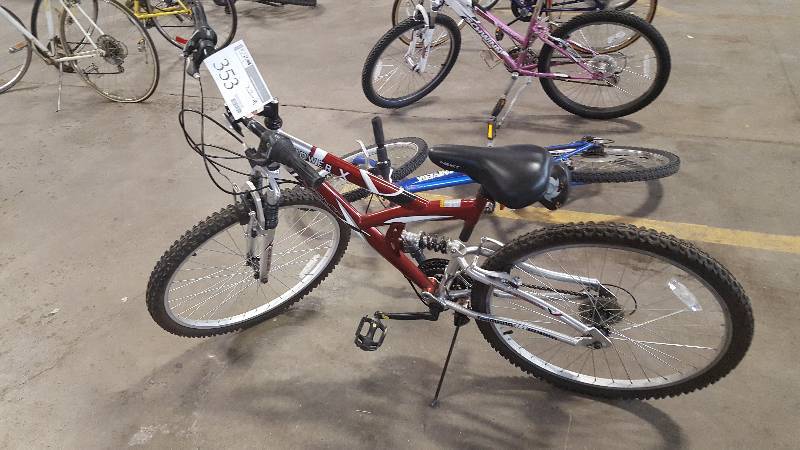 lot 353 image: RedSilver Next Power X Mountain Bike, 22 Rim