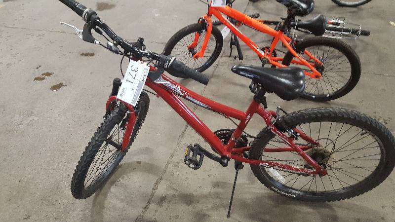 lot 371 image: Red Mongoose Montana Mountain Bike, 20 Rim