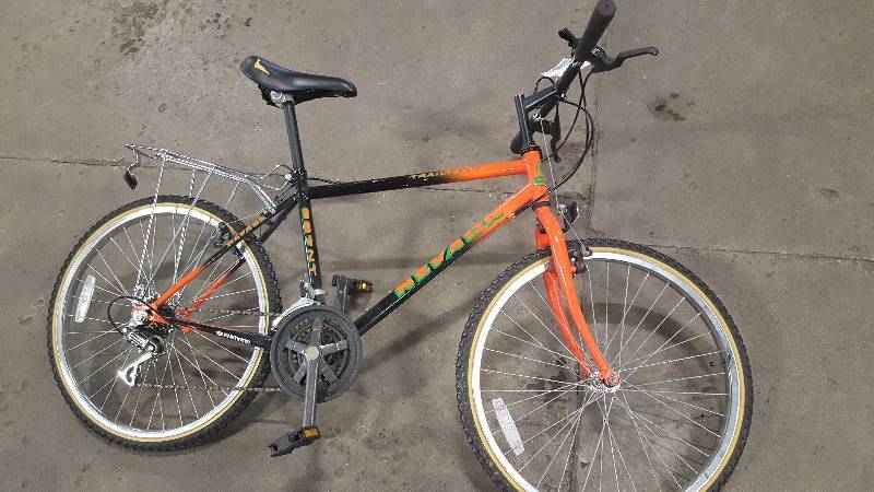 lot 373 image: BlackOrange Nevada Trailteck Mountain Bike, 20 Rim