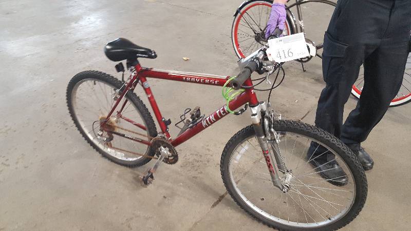 lot 416 image: Red MTN TEK Traverse Bike, 22 Rim