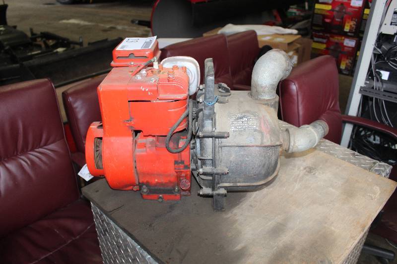 lot 23 image: Homelite 160GPM Centrifugal 2 Pump w Briggs & Stratton 5hp Motor