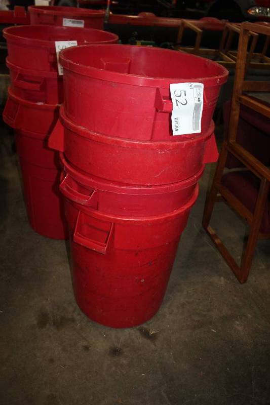 lot 52 image: Lot of (4) 32-Gallon Rubbermaid Trash Cans