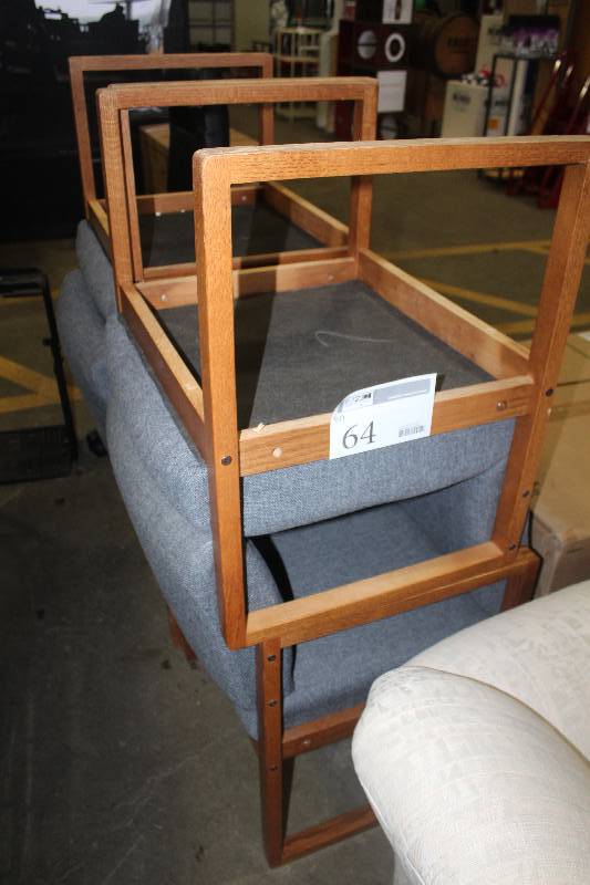 lot 64 image: Lot of (4) Lobby Chairs