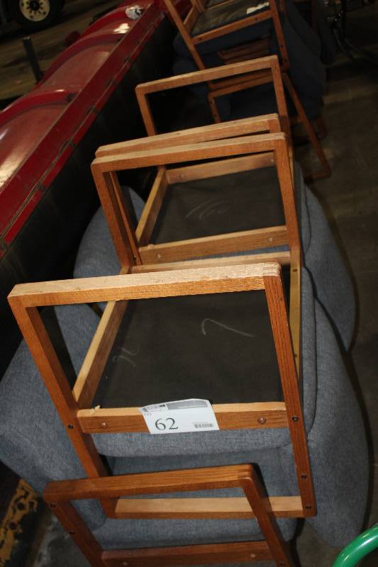 lot 62 image: Lot of (4) Lobby Chairs