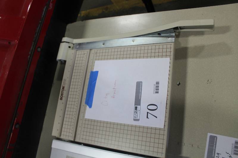 lot 70 image: Boston Paper Cutter
