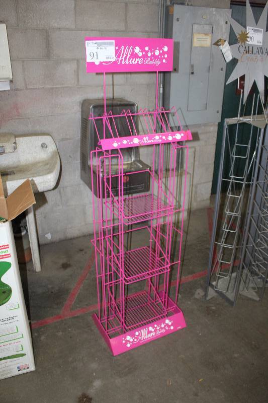 lot 91 image: Allure Display Wire Rack