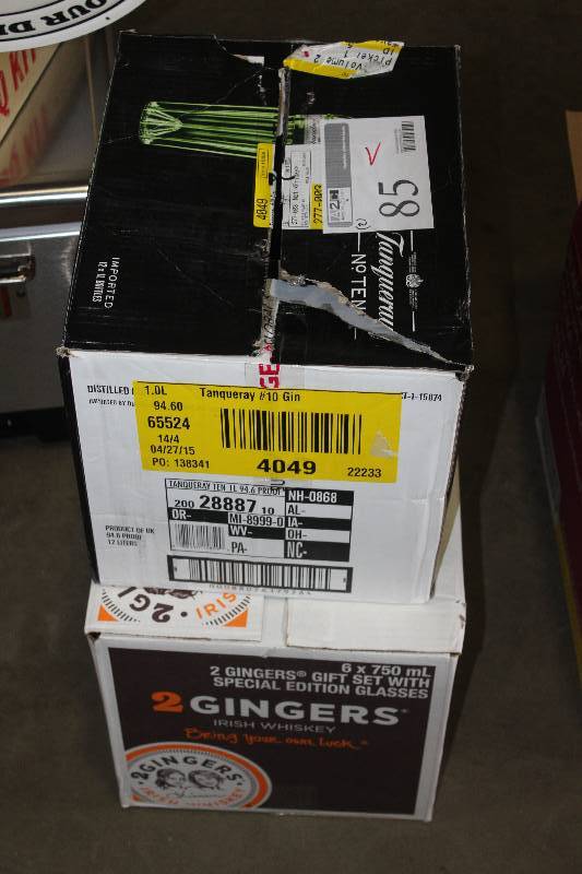 lot 85 image: Lot of (2) Boxes of Decorative Bar Glassware Including Forty Creek LOGO Stone Glasses 2Gingers LOGO Frosted Glasses