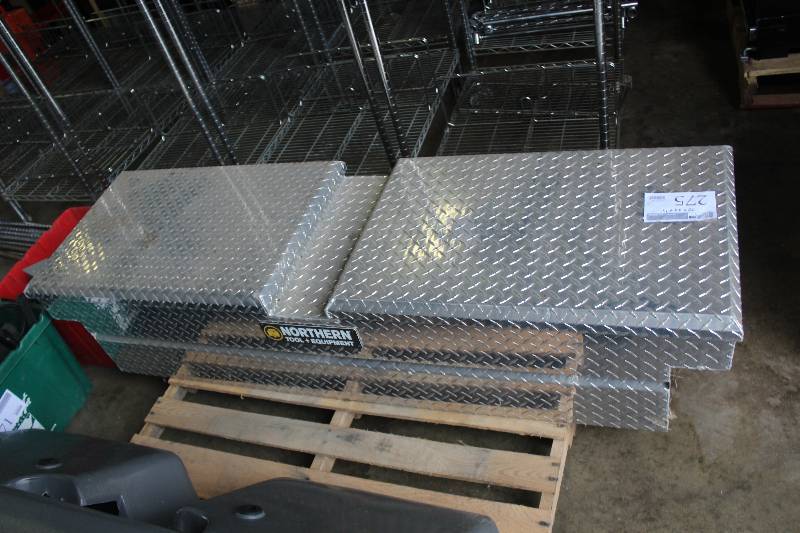 lot 275 image: Northern Tool Locking Truck Bed Box