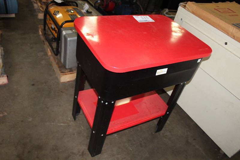 lot 212 image: Northern Industrial Parts Washer