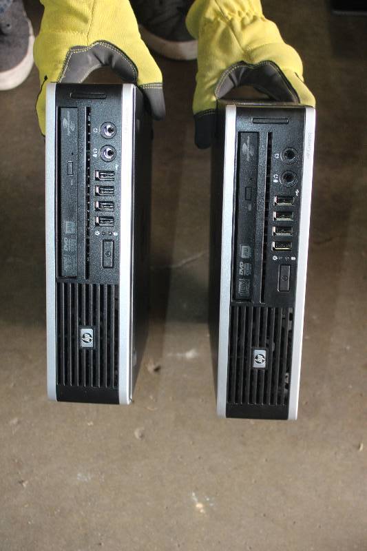 lot 225 image: Lot of (2) HP Compaq Series 8000 Desktop