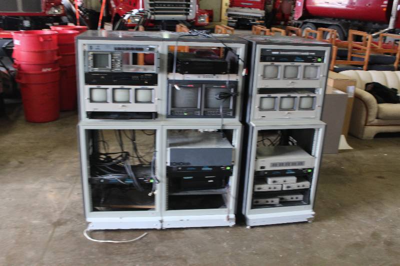lot 16 image: Lot of (82) Electronics and Furniture