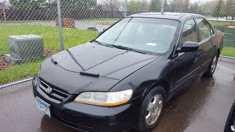 lot 12 image: 2001 Honda Accord EX