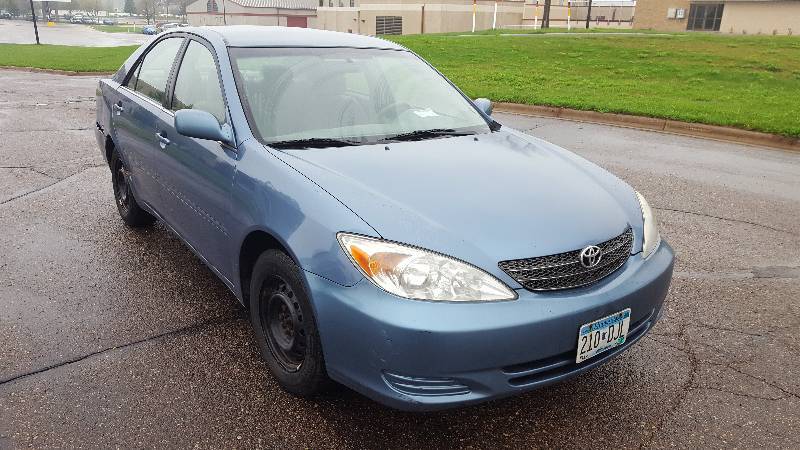 lot 9 image: 2003 Toyota Camry LE
