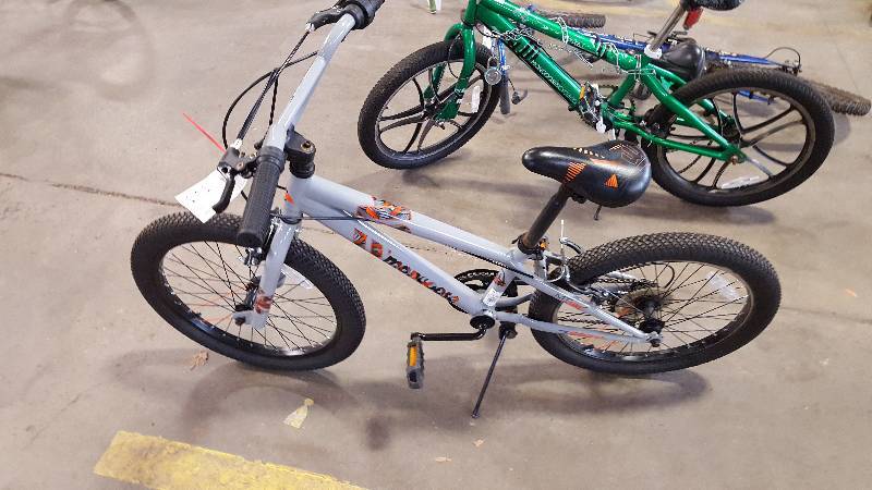 lot 312 image: Kids Gray Mongoose Bike, 16 Rim