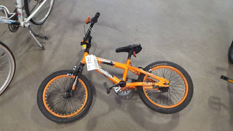 lot 344 image: OrangeBlack Mongoose Mutant Small Youth Bike