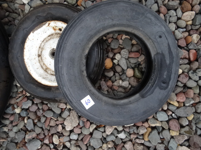 lot 60 image: 4.804.0-8 Balloon Tire  3.50