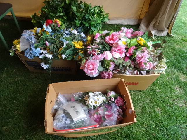 lot 25 image: 4 Boxes of Artificial Flowers
