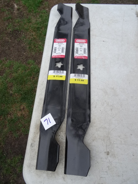 lot 71 image: Oregon 95-032 Mower Blades 21